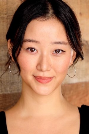 Gia Kim headshot