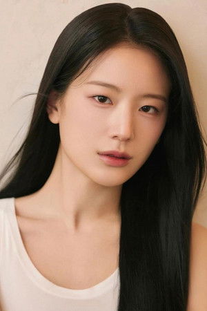 Jang Gyu-ri headshot